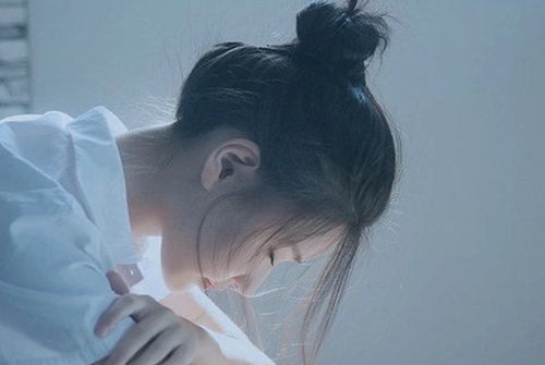 深爱一个人心里悲伤的句子