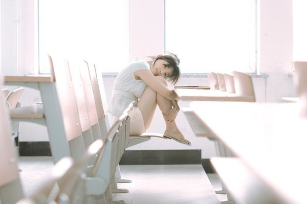 恬静女生空间相册图片1