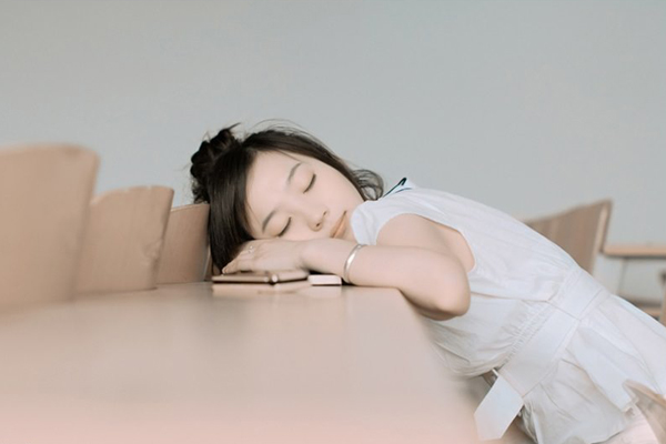恬静女生空间相册图片5