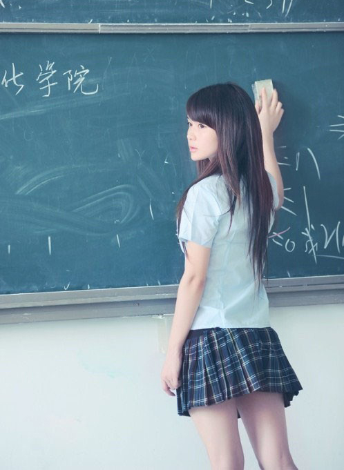 年轻貌美的女学生6
