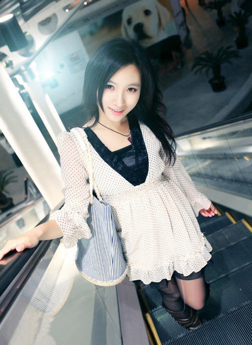 清新脱俗的美女图片5
