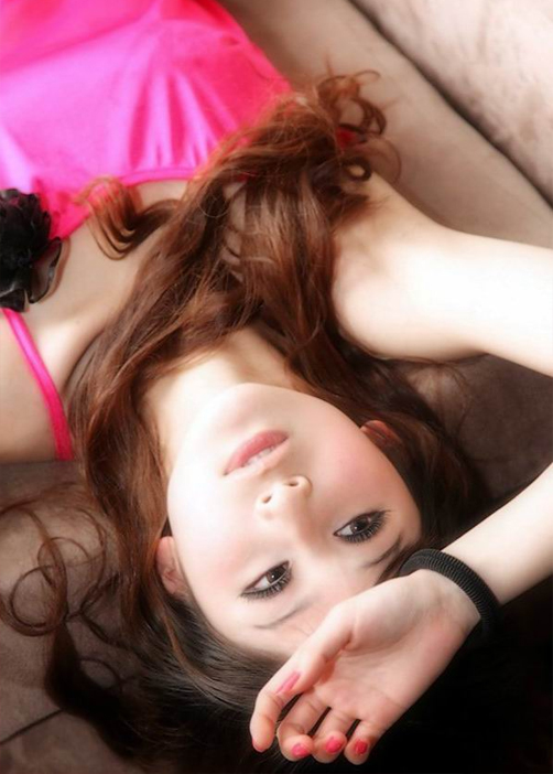 妩媚柔美女生3